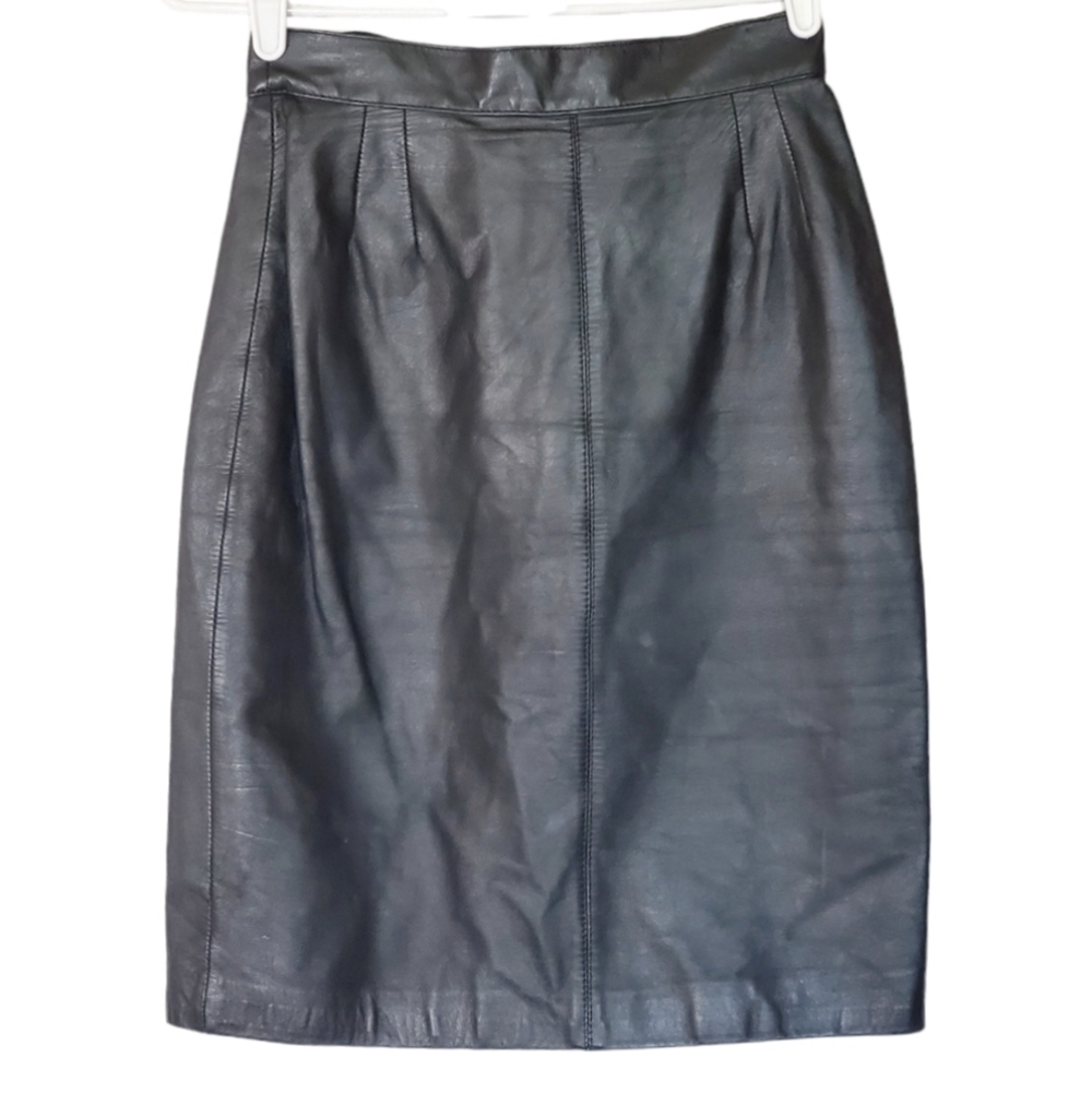 7073 * Ricardo Lenzi Vintage Leather Mini Skirt Black Size 4